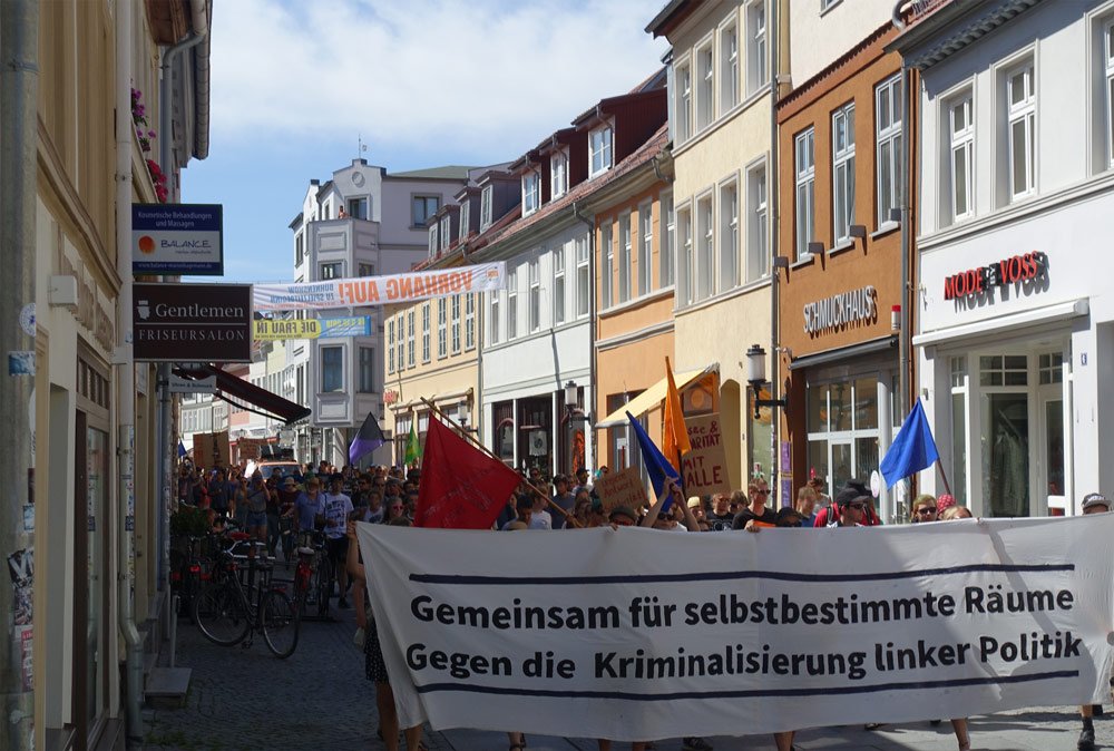 Demonstration für selbstbestimmte Freiräume und gegen Kriminalisierung linker Politik, 29.07.2018